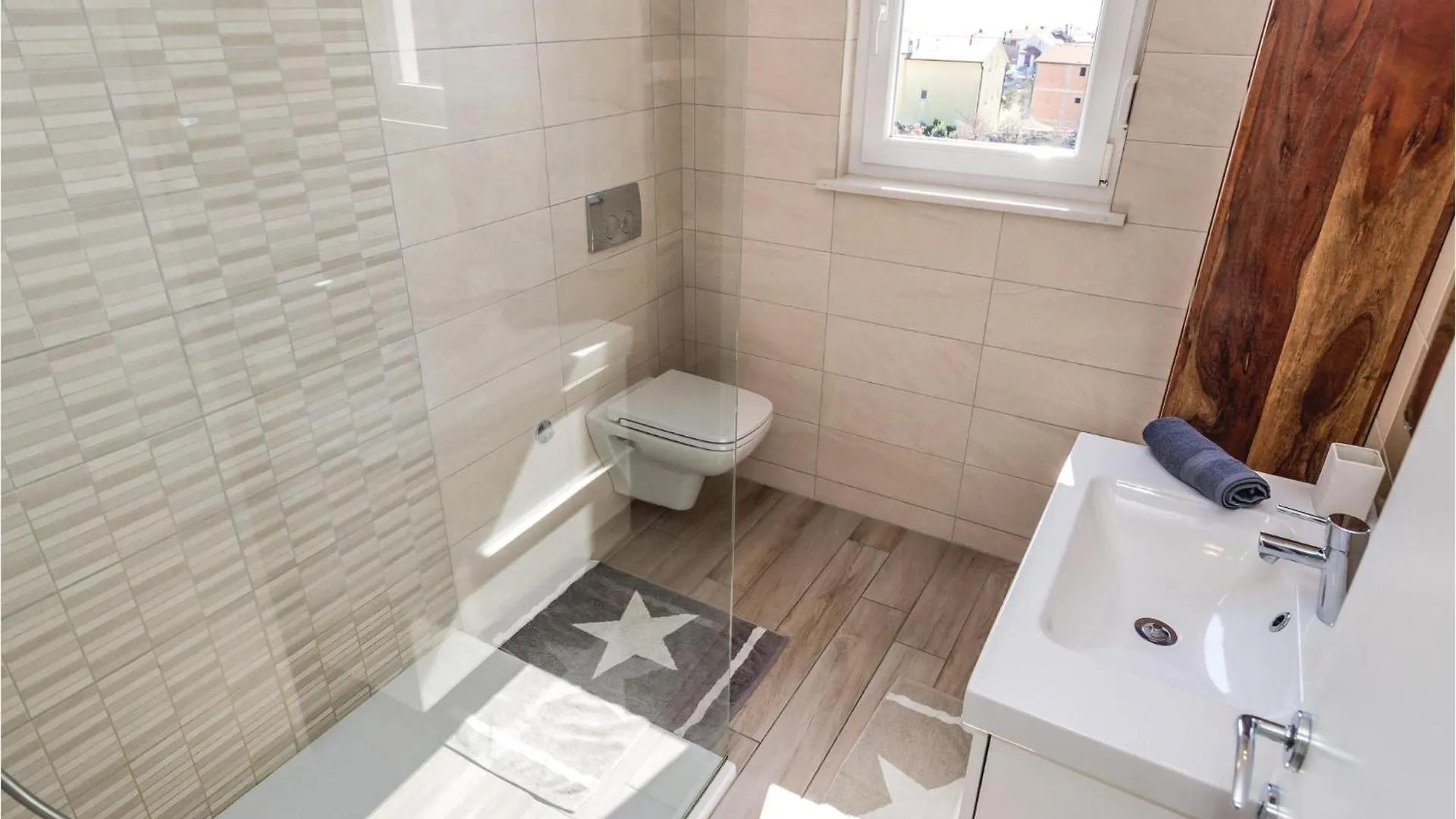 Awesome Home In Kastav With Outdoor Swimming Pool