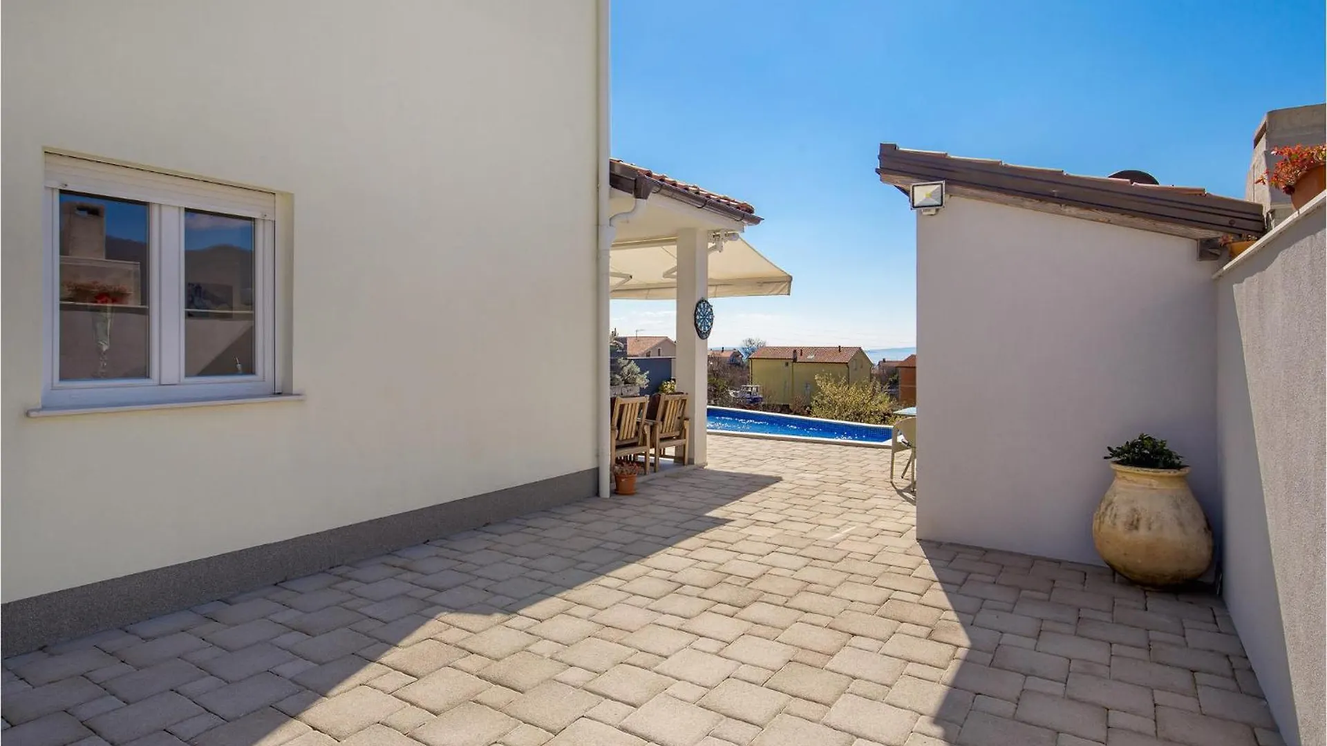 Awesome Home In Kastav With Outdoor Swimming Pool 크로아티아