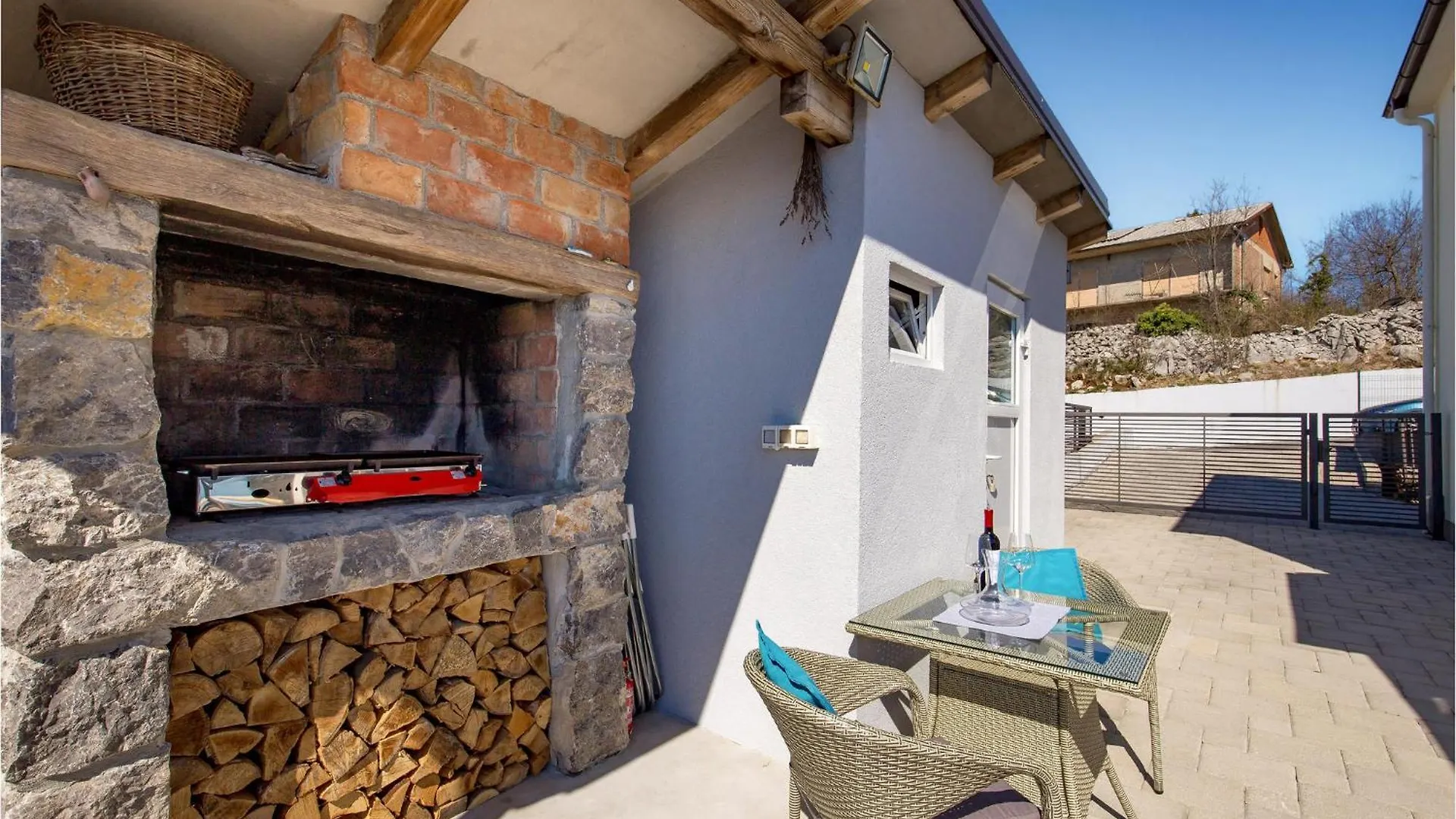 Awesome Home In Kastav With Outdoor Swimming Pool 0*,  크로아티아